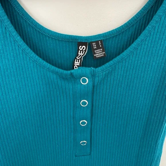 Turquoise Dress - Picture 2 of 3